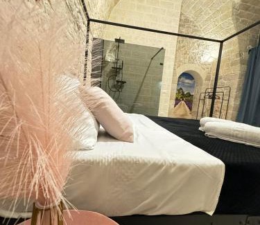 Corato Bed & Breakfast | Amalè Suite 25 Medioevo Design
