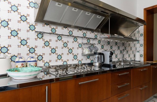 Vietri sul Mare Apartment | Amalfi Coast Family Luxury Suite