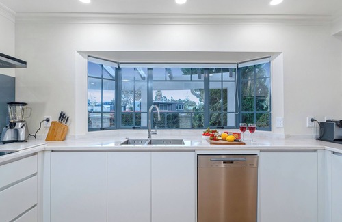 Pauanui House | Amalfi - Pauanui Holiday Home