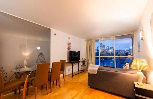Bermondsey Apartment | Amanah Properties - Skyline Hideaway 3BR City Views London Bridge