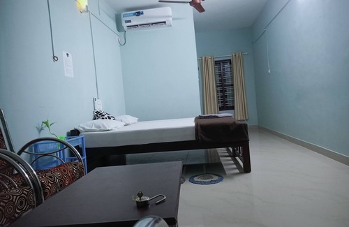 Varkala Bed & Breakfast | Amansara resort Excellent Locationfeaturing an outdoor pool Wifi nRating 8/10