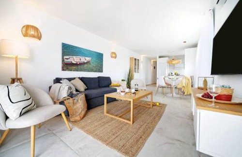 San Agustin Apartment | Amapola Coast - recién reformado, frente a la playa