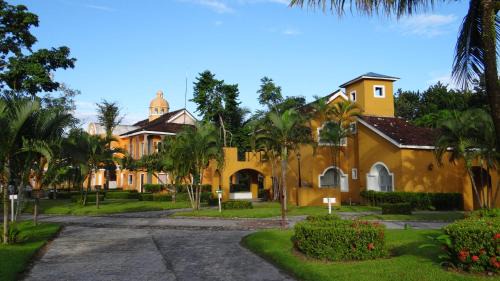 Puerto Barrios Resort | Amatique Bay Hotel