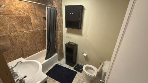 Almont House | Amazing 1 bedroom Apt Entire unit near NYC