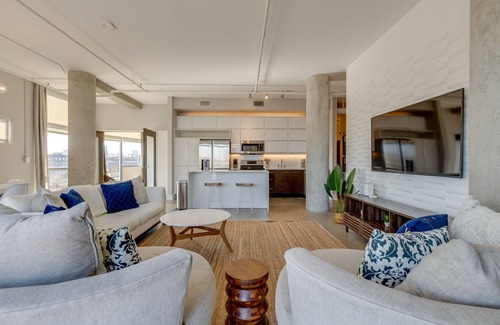 East Nashville Condo | Amazing 2 Bd 4th floor condo with spectacular views
