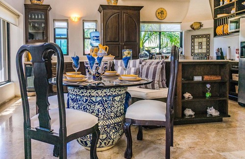 Gonzalo Guerrero Condo | Amazing 2 bedroom penthouse by BRIC at The Royal Palms