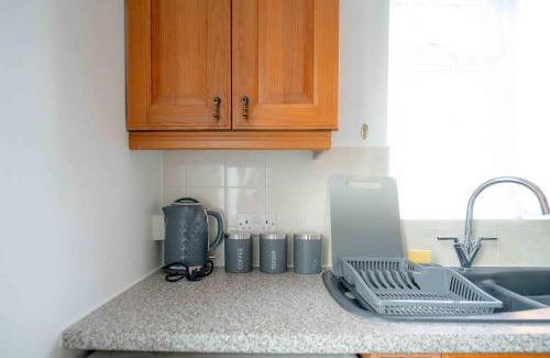 Greenwich Apartment | Amazing 2 Bedroom Apartment With Parking