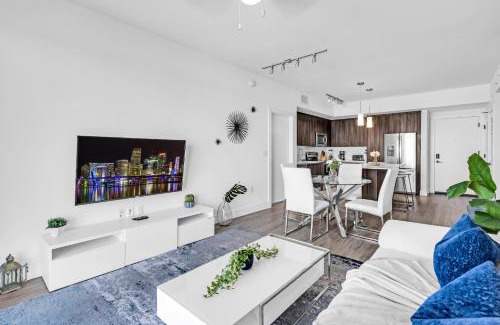 Doral Apartment | Amazing 2 Bedroom Unit In Doral Miami With Free Parking