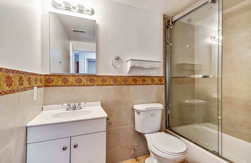 Chinatown Apartment | Amazing 2BD Steps From the Convention Center