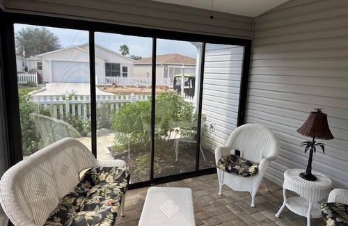 Buttonwood House | Amazing 2br/2bth P. Villa in Duval w/cart Must See! Sumter Brownwood