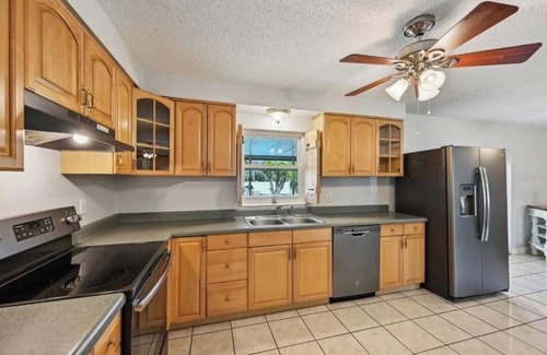 Palmetto Other | Amazing 4-bedroom fisherman's farmhouse retreat with pool, AC in sunny Palmetto