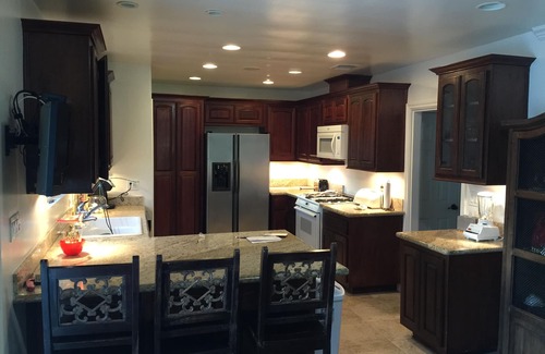 Granada Hills South House | Amazing 5 Bedroom, 3 Bath In Northridge/Granada Hills