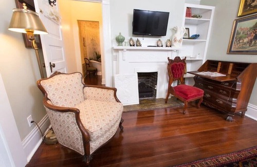 Gulfport House | Amazing 5 bedroom 6 bath home with private parking. Walk to casino or beach