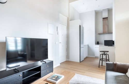 Almagro Apartment | Amazing Almagro 1BR w/Doorman, in the heart of Madrid, by Blueground