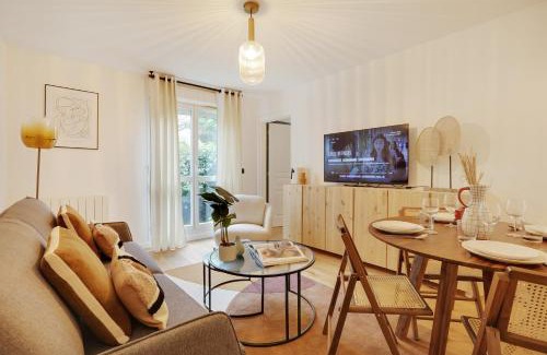 Danube Apartment | Amazing apartment 4P/1BR with small garden