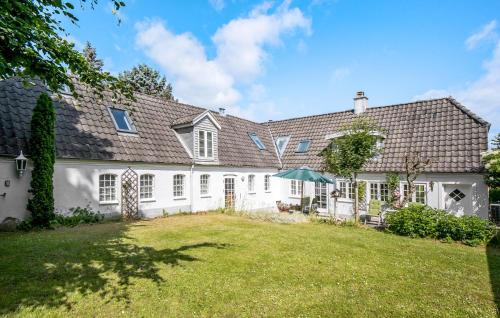 Middelfart House | Amazing Apartment In Asperup With Sauna