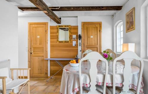 Middelfart House | Amazing Apartment In Asperup With Sauna