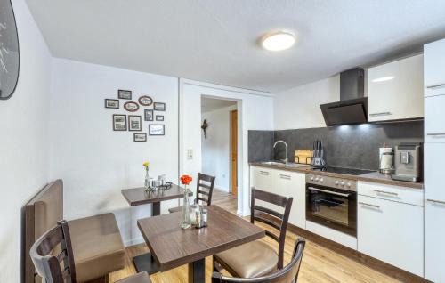 Oberweissenbrunn Apartment | Amazing Apartment In Bischofsheim