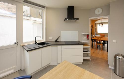 Vogelzang Apartment | Amazing Apartment In Oostende With Wifi