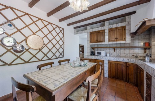 Cason della Guardia Apartment | Amazing Apartment w/Private Parking & Pool