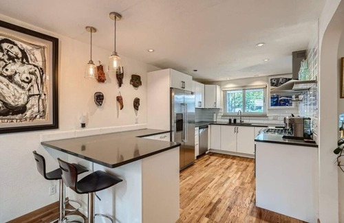Denver House | Amazing Artful 2bd 1ba bungalow in West Denver