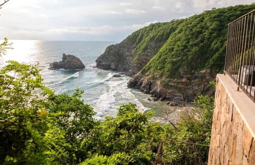 Santa Maria Tonameca Villa | Amazing Beach Front Villa in a Unique Paradise