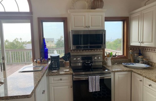 Southold House | Amazing Beach House in the North Fork Wineries