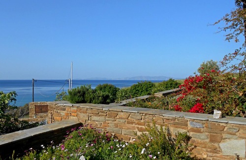 Tinos Town House | Amazing beach house with courtyard