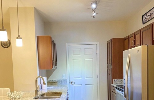 Lindbergh Apartment | Amazing Buckhead 2bd/2ba Apartment with parking.