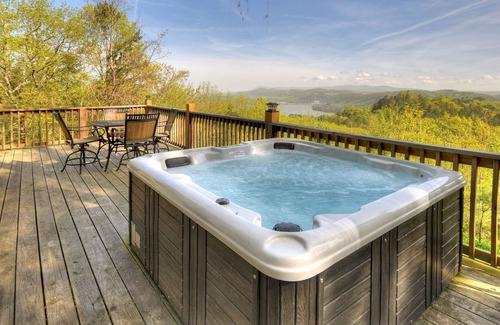 Ranger Cabin | Amazing cabin with loft, new decks with hot tub overlooking Carters Lake!