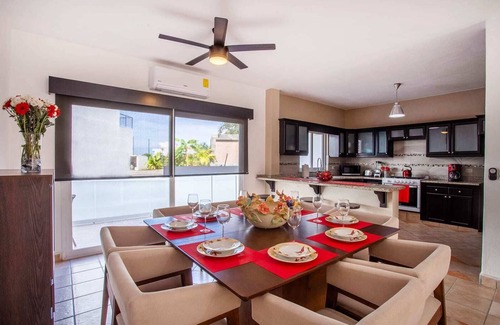 Downtown Puerto Vallarta Condo | Amazing Casa de Caras 3