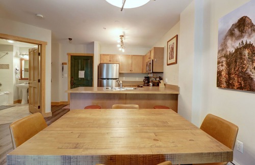 East Village at Copper Condo | Amazing Copper Springs Condo With Awesome Views - CS221 by Redawning