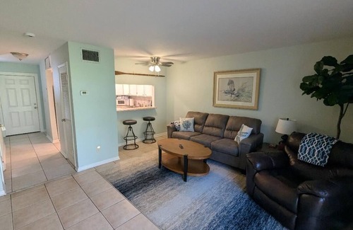 Tallahassee House | Amazing deal on longer stays ! Comfy 2-bedroom near everything in Tallahassee.