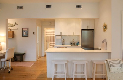 Nantucket Town Condo | Amazing Downtown Nantucket Condo, Close to Everything!