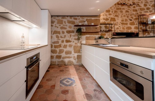 Saint-Gervais Apartment | Amazing Duplex for 6 in Le Marais, 2 bathrooms, 2 BR, stone walls OLD
