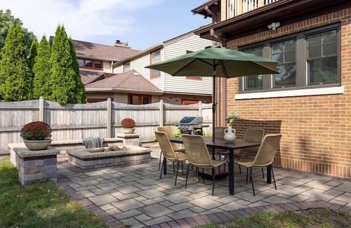 Milwaukee House | Amazing Family Home in Whitefish Bay!
