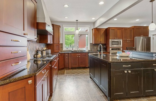 Holland House | Amazing for family vacations! Kids love the bunkroom! Sleeps 18!