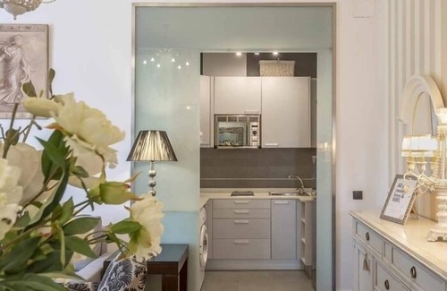 Santa Cruz Apartment | AMAZING Giralda & Cathedral Sevilla Urban