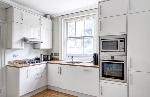 Temple Apartment | Amazing Holborn 2BR w/ Private Terrace, nr Chancery Lane, by Blueground