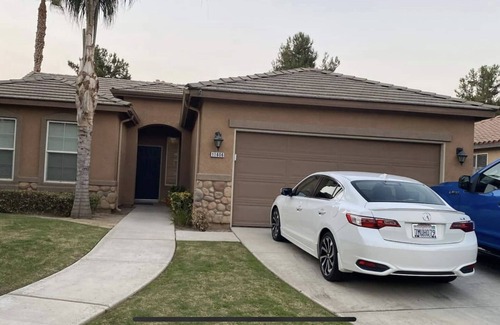Rosedale House | Amazing Home close to Golf course and Soccer field