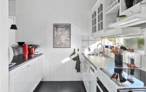Hvidbjerg Strand House | Amazing Home In Brkop With Wifi And 3 Bedrooms