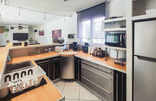 Creissan House | Amazing home in Creissan