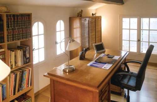 Creissan House | Amazing home in Creissan with 3 Bedrooms, WiFi and Outdoor swimming pool