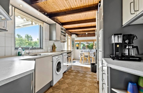 Handrup Strand House | Amazing home in Ebeltoft with WiFi