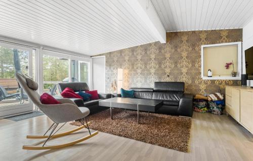 Fuglslev House | Amazing Home In Ebeltoft With Wifi