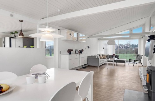 Nordstrand House | Amazing home in Frederikshavn with WiFi