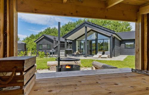Fjellerup Strand House | Amazing Home In Glesborg With Sauna