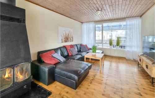 Karlsborg House | Amazing Home In Karlsborg With Wifi