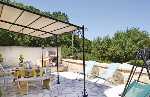 La Dornac House | Amazing home in Ladornac with kitchen