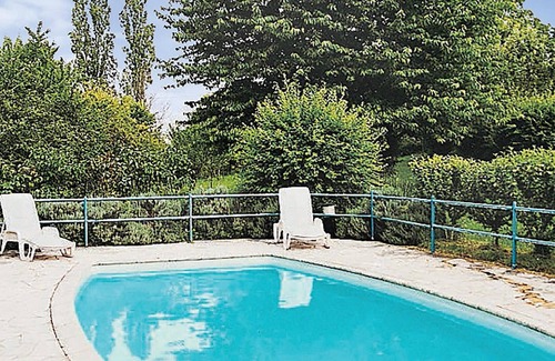 La Dornac House | Amazing home in Ladornac with kitchen